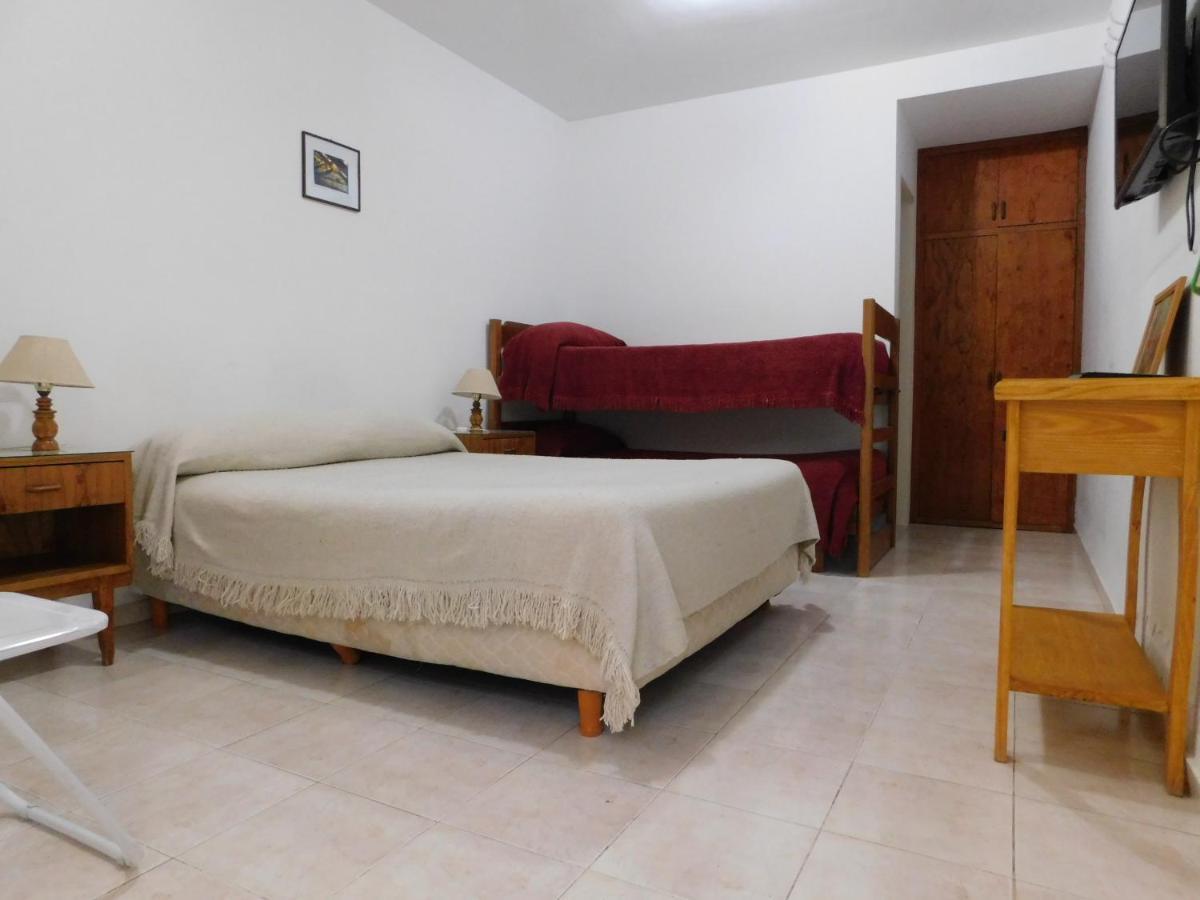 Hosteria Teuly Puerto Madryn Bagian luar foto