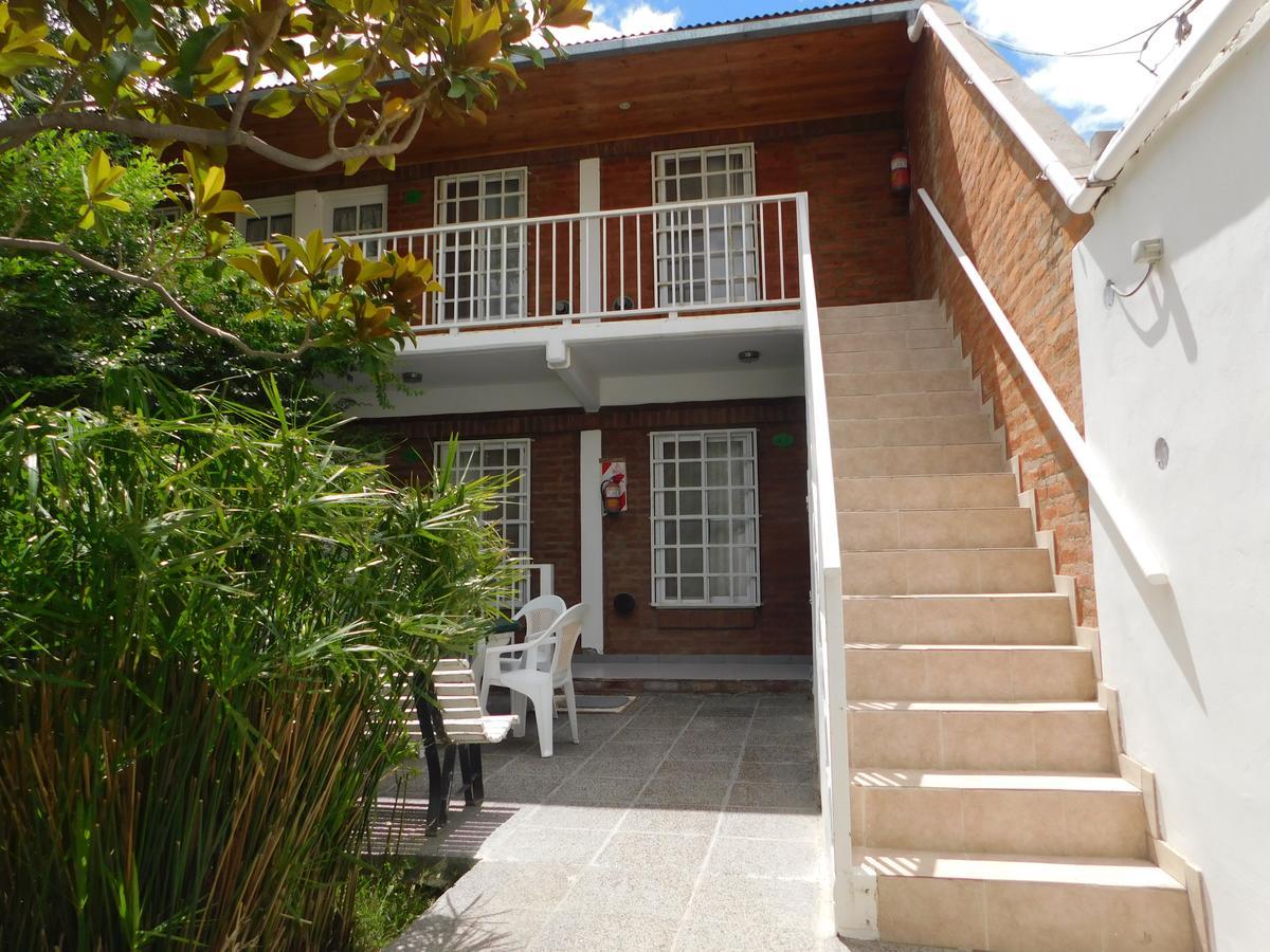 Hosteria Teuly Puerto Madryn Bagian luar foto